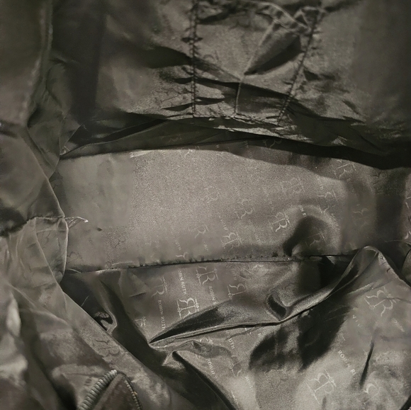 New Robin Ruth Chicago Skyline Red and Black Tote Bag - Picture 7 of 7